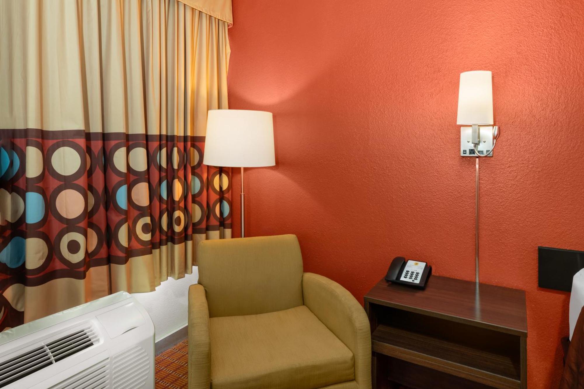 Super 8 By Wyndham Baton Rouge/I-10 Motel Inniswold Kültér fotó